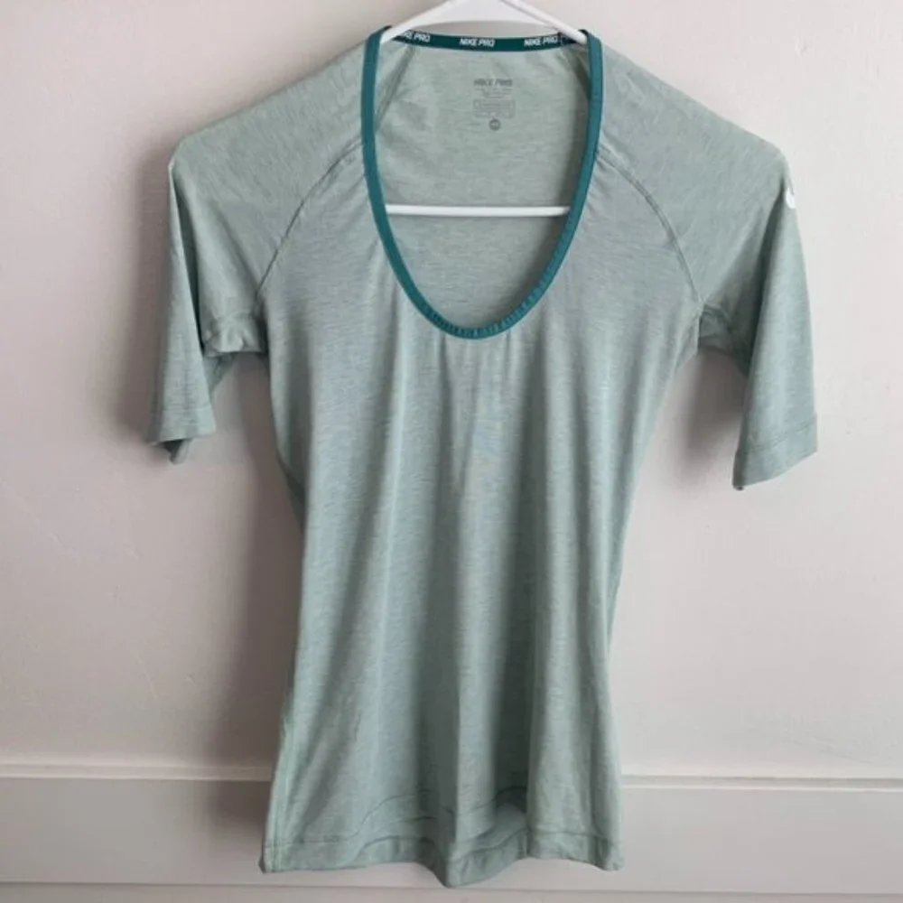Nike Pro Heathered Mint Green Short Sleeve Shirt